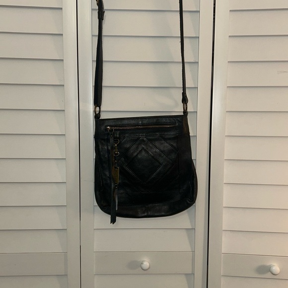 Lucky Brand Black Leather Crossbody Bag - Picture 7 of 7